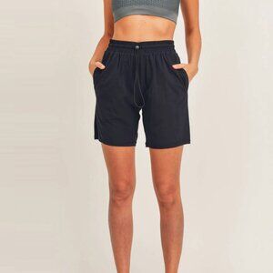 NWT Athletic Black Draw String Midi Short Size Small